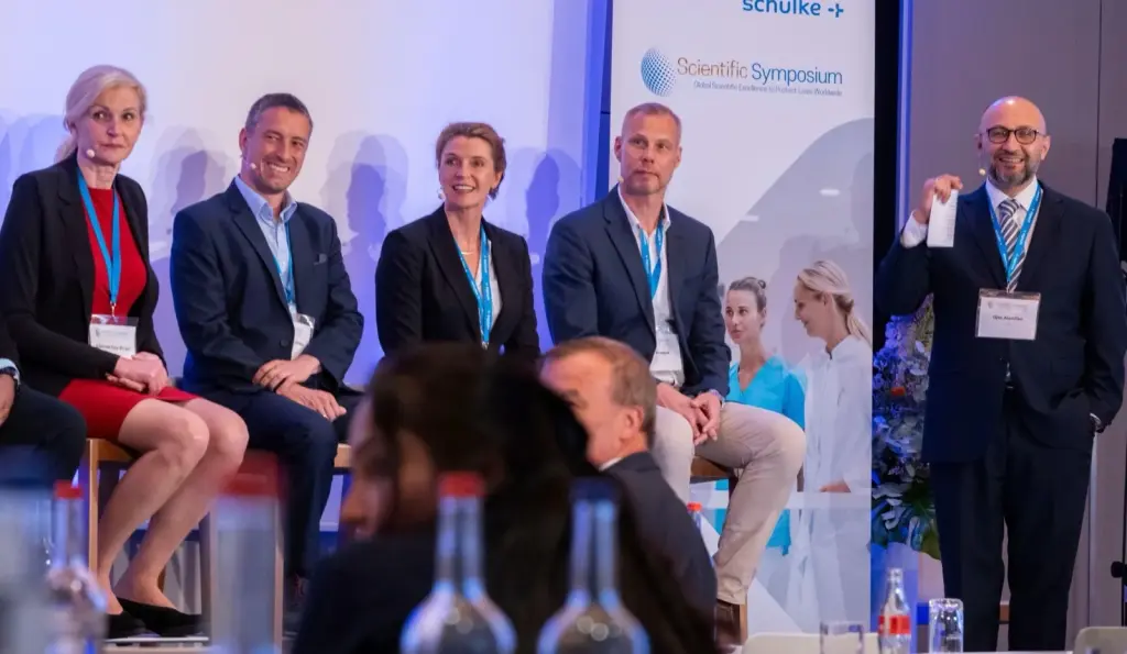 Podiumsdiskussion beim 1st International Schülke Infection Prevention Symposium in Hamburg